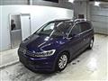 2017 Volkswagen Golf Touran