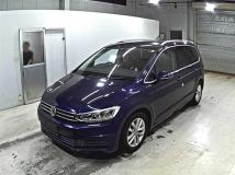 2017 Volkswagen Golf Touran