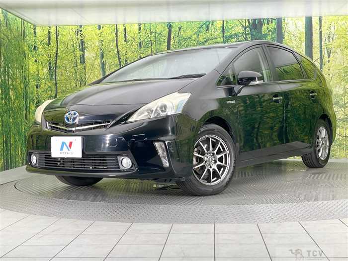 2013 Toyota PRIUS α