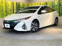 2018 Toyota Prius PHV