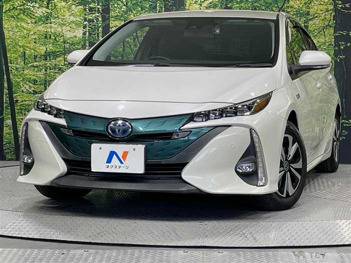 2018 Toyota Prius PHV