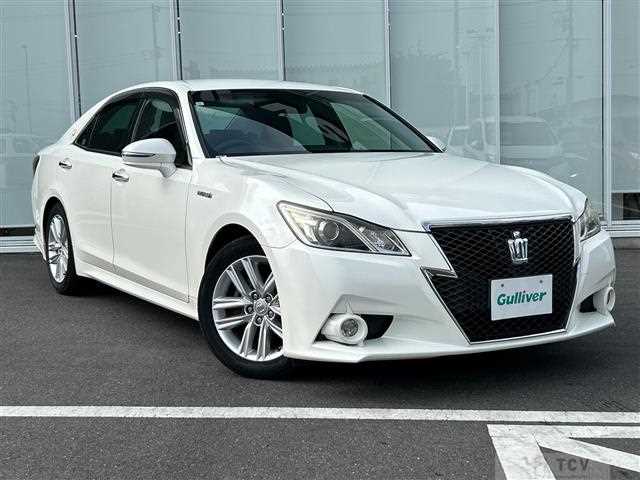 2015 Toyota Crown Hybrid