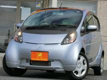 2010 Mitsubishi i