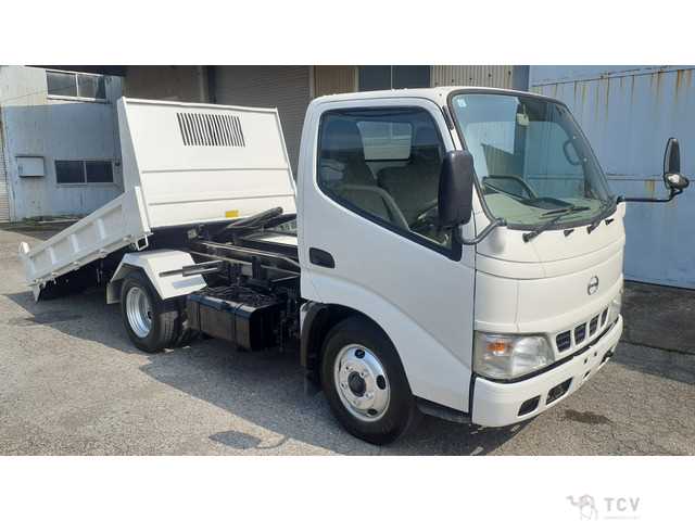 2003 Hino Dutro