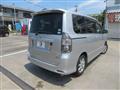 2007 Toyota Voxy