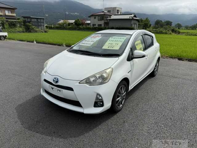 2013 Toyota AQUA