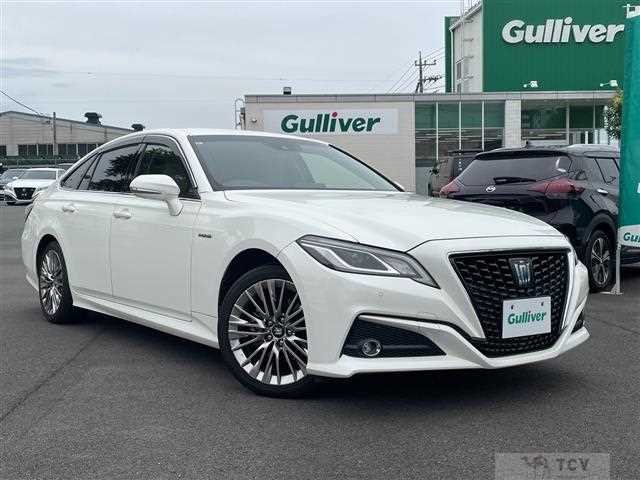2018 Toyota Crown Hybrid