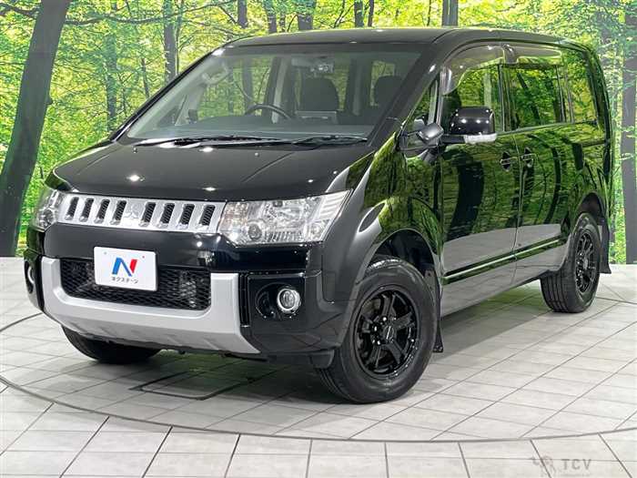 2017 Mitsubishi Delica D5