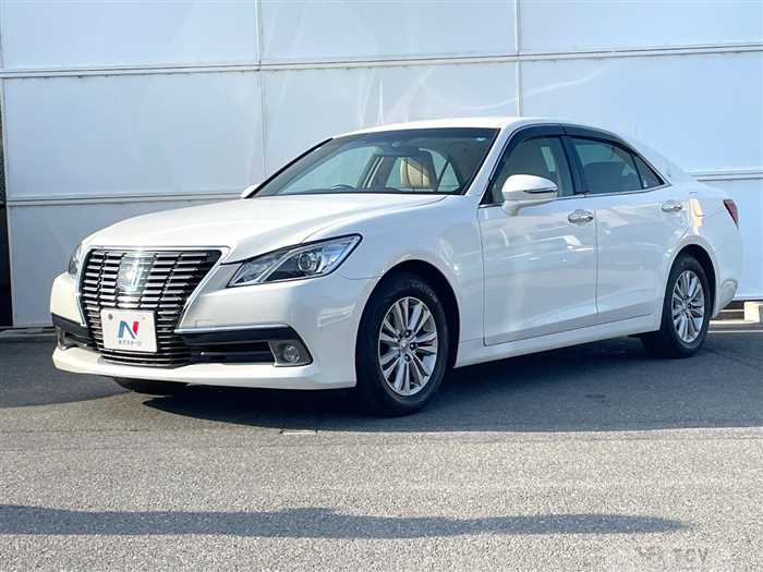 2015 Toyota Crown