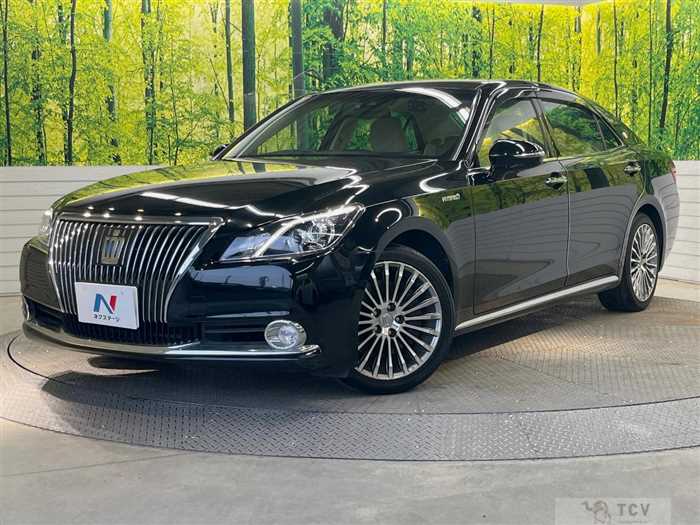 2016 Toyota Crown Majesta