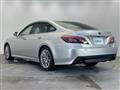 2019 Toyota Crown Hybrid