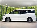 2016 Toyota Voxy