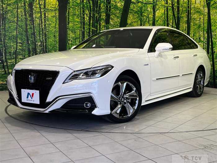 2019 Toyota Crown Hybrid