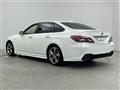 2019 Toyota Crown Hybrid