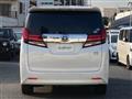 2015 Toyota Alphard Hybrid