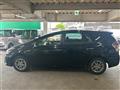 2016 Toyota PRIUS α