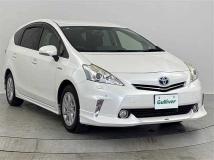 2013 Toyota PRIUS α