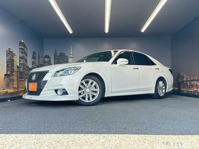 2013 Toyota Crown Athlete Series