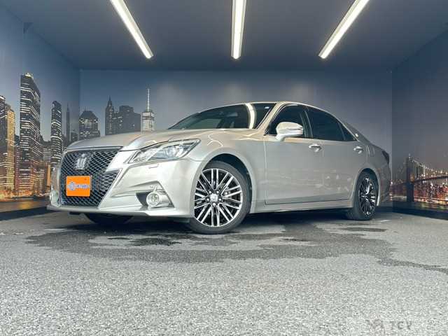 2013 Toyota Crown Athlete Series