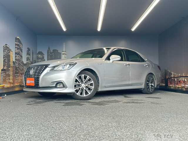2016 Toyota Crown