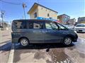 2011 Nissan Serena