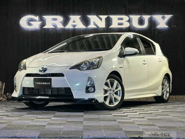 2013 Toyota AQUA