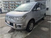 2015 Mitsubishi Delica D5