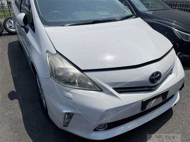 2012 Toyota PRIUS α