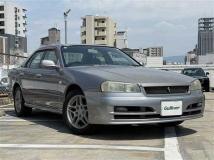 2000 Nissan Skyline
