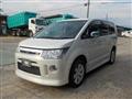 2012 Mitsubishi Delica D5