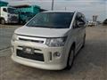 2012 Mitsubishi Delica D5