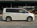 2012 Mitsubishi Delica D5