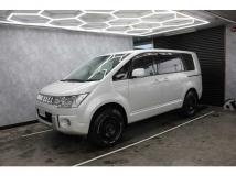 2014 Mitsubishi Delica D5