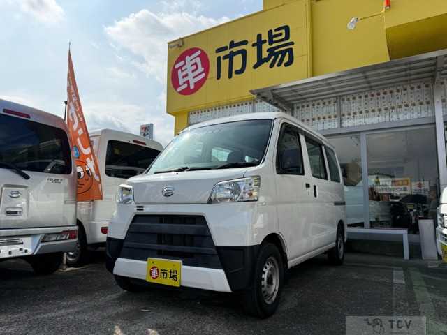 2018 Daihatsu Hijet Cargo