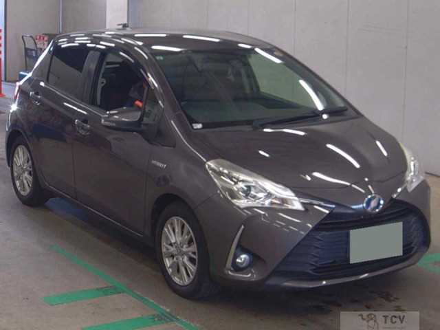 2017 Toyota Vitz