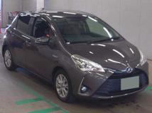2017 Toyota Vitz