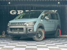 2012 Mitsubishi Delica D5