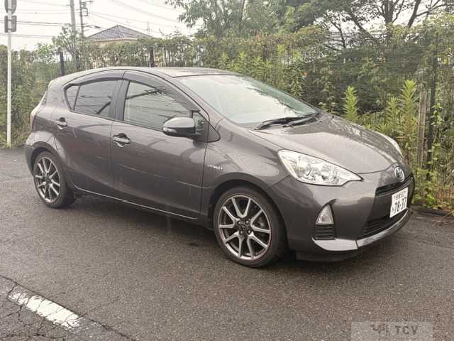 2012 Toyota AQUA