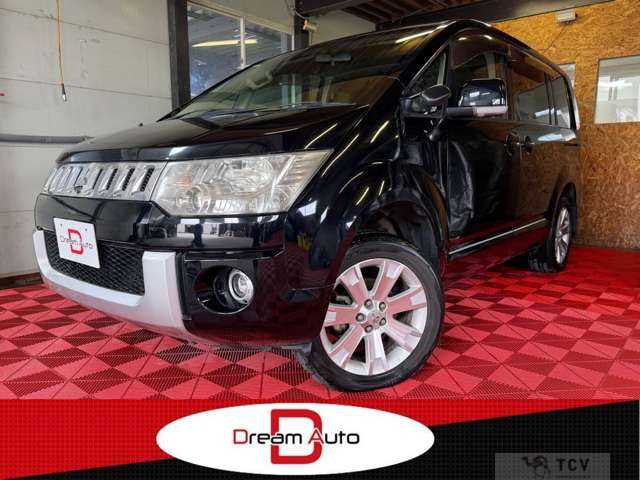 2009 Mitsubishi Delica D5