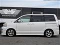 2002 Toyota Voxy