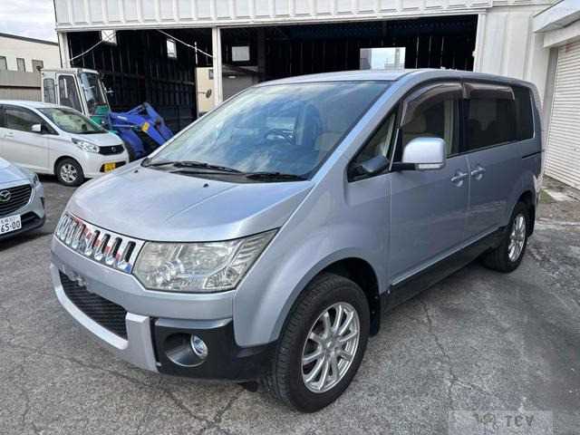 2007 Mitsubishi Delica D5