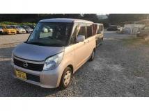 2013 Nissan ROOX