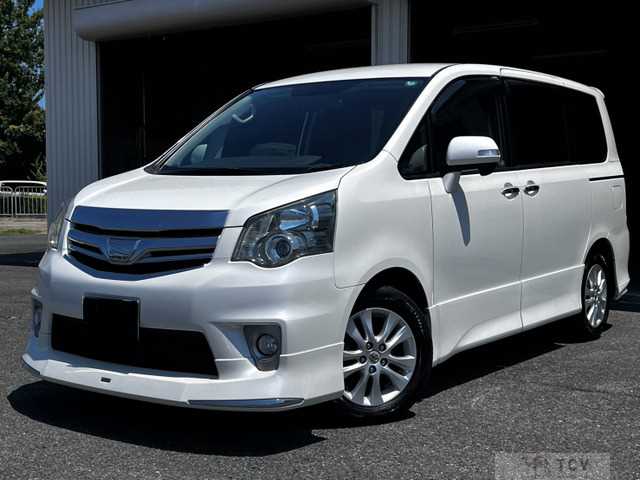 2011 Toyota Noah