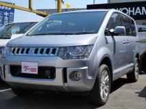 2015 Mitsubishi Delica D5