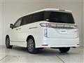 2017 Nissan Elgrand