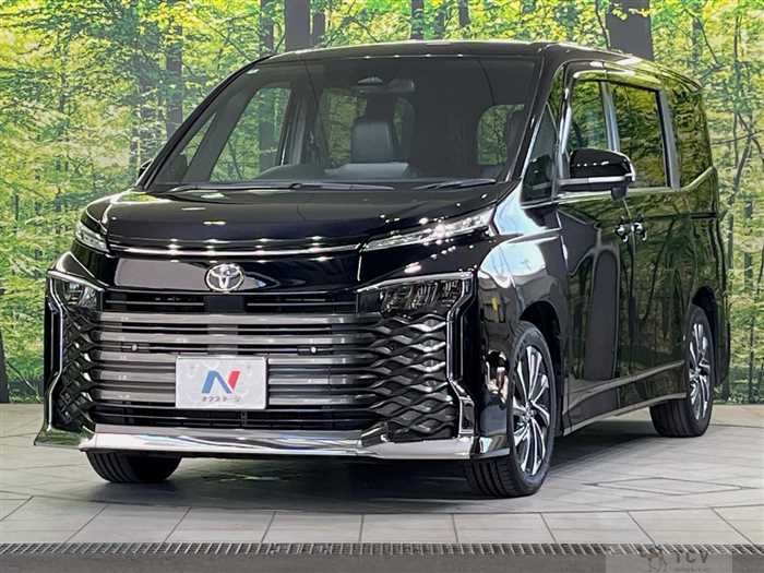 2022 Toyota Voxy