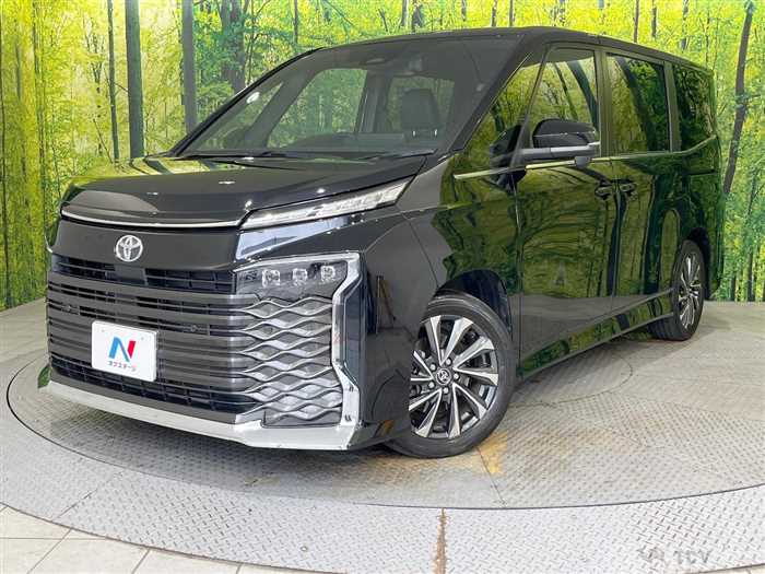 2023 Toyota Voxy