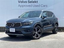2022 Volvo XC40