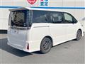 2016 Toyota Voxy