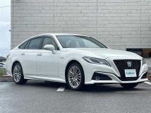 2019 Toyota Crown Hybrid